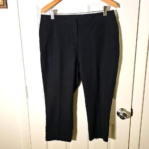Black Womens Stretch Capris Pants. By ALFANI. Size‎ 14W. Zipper Front.